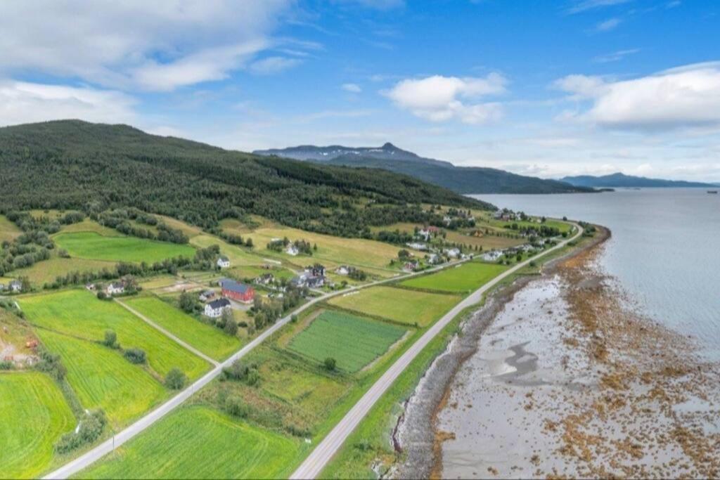 Privat Leilighet Pa Gard Med Badstue Og Nordlys Narvik Eksteriør bilde